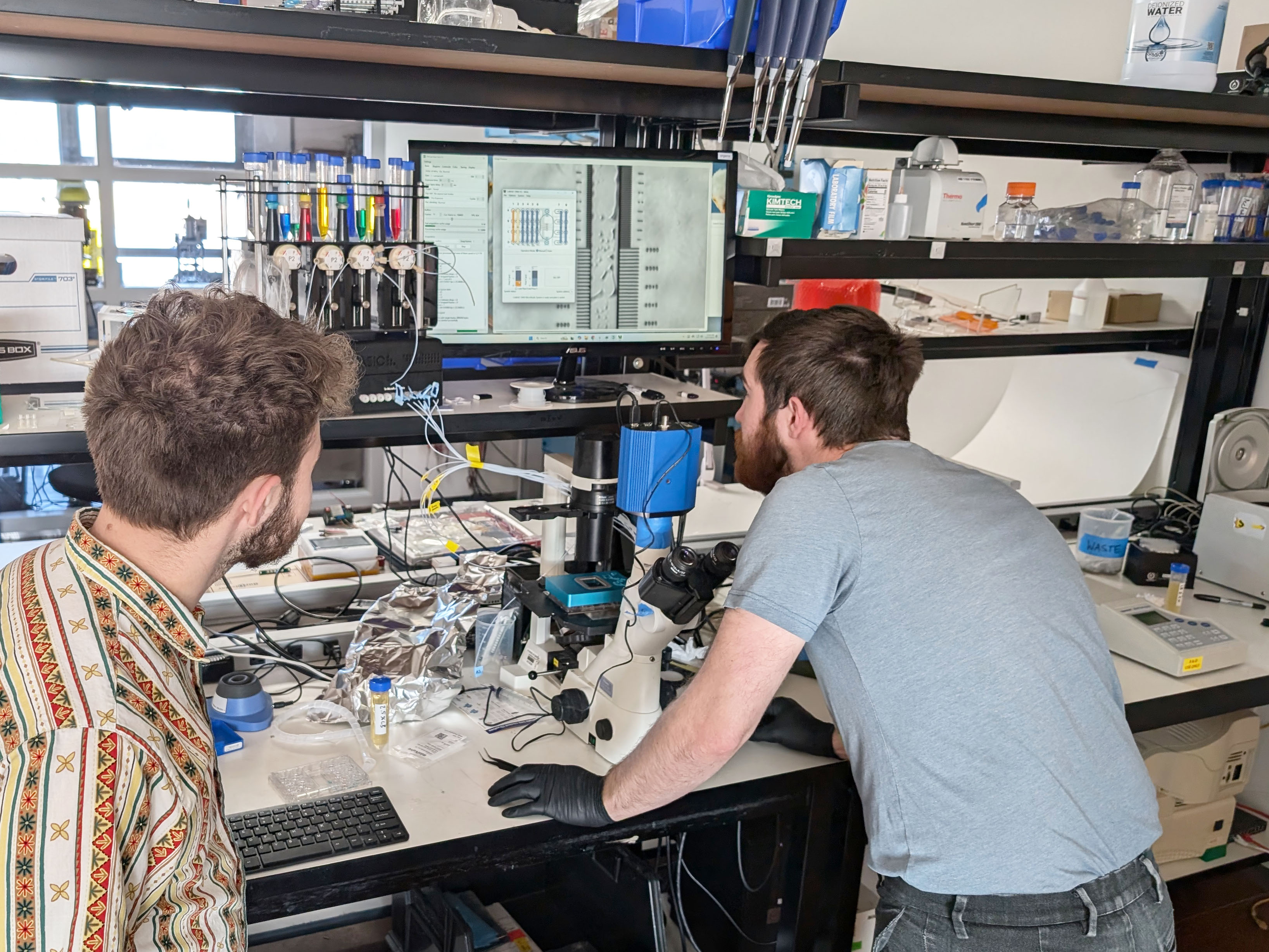 Felix and Frankie in the lab